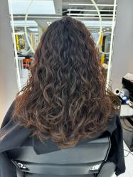 -赤道 Hair Salon