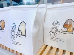 -焙丽拾光(麦凯乐直营店)