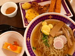 -皇室宴会厅(香港迪士尼乐园)