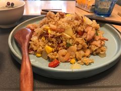 培根鲜露虾仁炒饭-红小满休闲餐厅(十全街店)