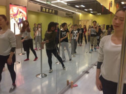 -STUDIO E POLE DANCE