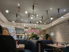 -港丽餐厅(来福士店)