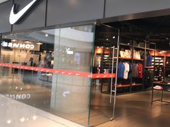 -耐克(恒隆广场店)
