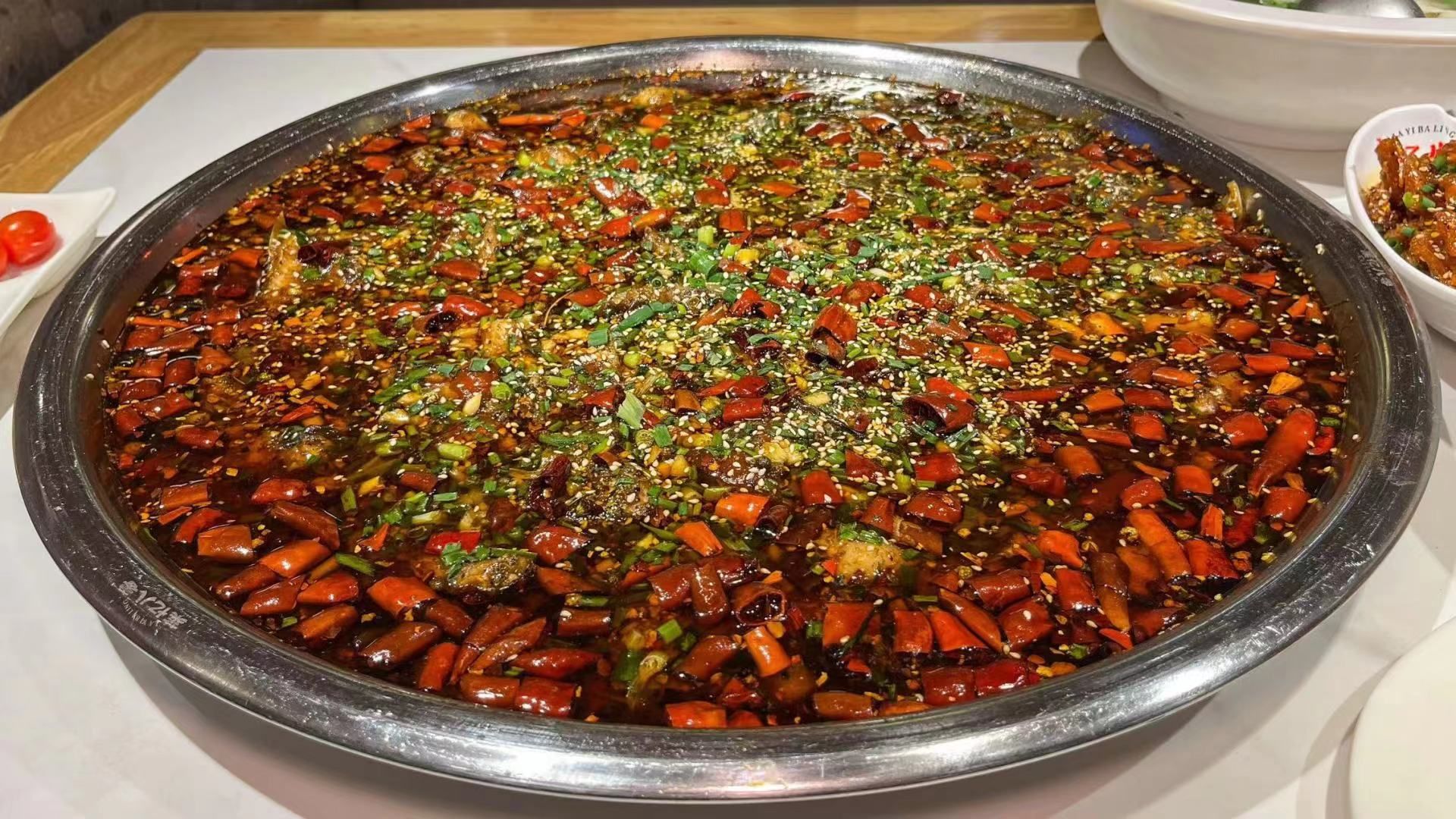 来重庆必吃的来凤鱼,璧山兔