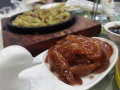 -大鸭梨烤鸭店(金顶街店)