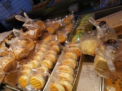 -鲍师傅糕点(江苏路店)