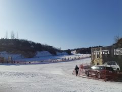 -蓟洲国际滑雪场
