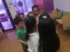 -英孚教育青少儿(昆城广场中心)