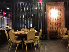 -家乡重庆火锅店