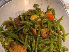 -卢大鲜鱼头捞饭(美利广场店)