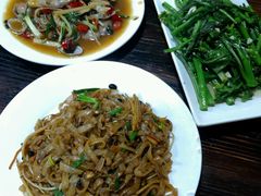 -蚝美人·生蚝海鲜烧烤(茶花园店)