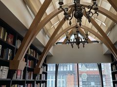 -钟书阁(松江泰晤士小镇店)