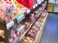 -良品铺子(宝安天虹购物中心店)