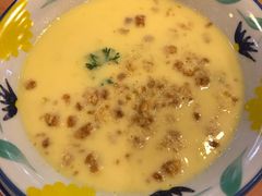 玉米汤-萨莉亚意式餐厅(新洲家乐福店)