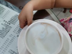 龟苓膏加鲜奶-俊丽双皮奶甜品店