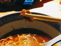 辣肉面-沪西老弄堂面馆(定西路店)