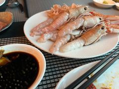 -亚洲国际大酒店·云顶阁旋转自助餐厅