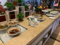 -大中华希尔顿酒店-念自助餐·嗨啤·小龙虾