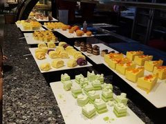 -钦瓦台时尚自助餐厅(银泰城店)