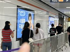 -盈丰路(地铁站)