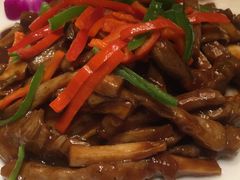 杏鲍菇炒牛肉条-湖影中餐厅·南京金茂威斯汀大酒店