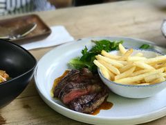 -植物园哈利亚餐厅