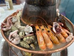 -一口猪海鲜浑锅·东北家常菜