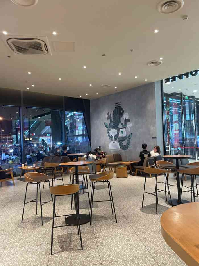 星巴克(石家庄长安万达店)-"星巴克咖啡长安万达店位于谈固大街与中山