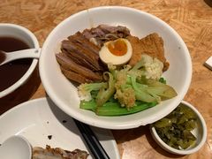 金奖卤鹅肉饭-陈鹏鹏潮汕菜(宝安机场T3航站楼店)