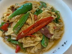 火腿炒农家豆腐皮-辣公子·千岛湖私房菜(滨江店)