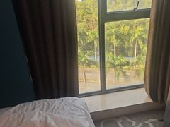 -粤塔x电竞酒店(深圳龙华大浪后浪新天地店)