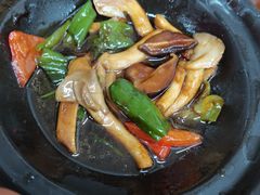 -胡子饮食店