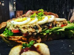 -HIGH FIVE哈福手工汉堡(桂林路店)