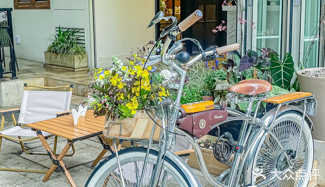 和男朋友来这边被夸爆朋友圈..