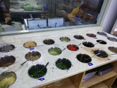 自助调料区-来伊回麻辣烫·火锅串串清真(红瓦寺总店)