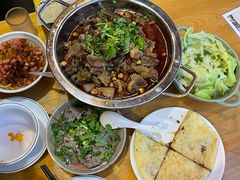 -大众跷脚牛肉馆·非遗传承单位(峨眉山店)