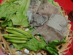 -潮汕·草根牛肉档(城市集市上海荟聚店)