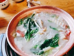 -阿婆情腊排骨火锅(金虹路店)