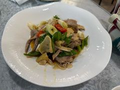 -汗腾格里·风味餐厅(新疆驻京办店)