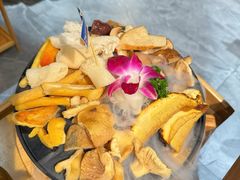 -一朵菌·野生菌探索家火锅(南亚店)