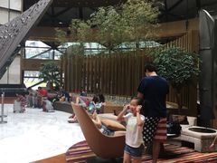 -上海滴水湖皇冠假日酒店