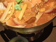 -大头虾越式风味餐厅(光明广场店)