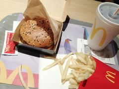 -麦当劳(海岸城店)