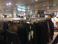 -H&M(天一广场店)