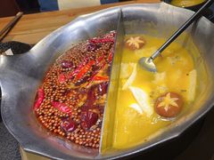 -湊湊火锅·茶憩(南京东路悦荟店)