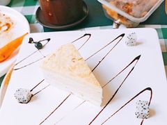 -起士林西餐厅(东经路店)
