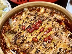-土砂锅生态山庄·非遗砂锅雅鱼