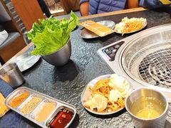 -明洞阿姨·韩式酱蟹烤肉·创意料理(望京1988创始店)