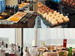 -深圳国际会展中心希尔顿酒店(前海华发冰雪世界店)
