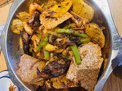 -嘎嘎鸭下巴·爆辣干锅(明教寺店)